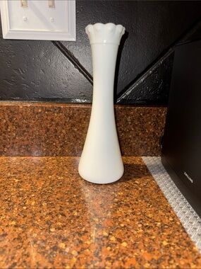 Vintage Loeffler Randall Petal Top Milk Glass Bud Vase